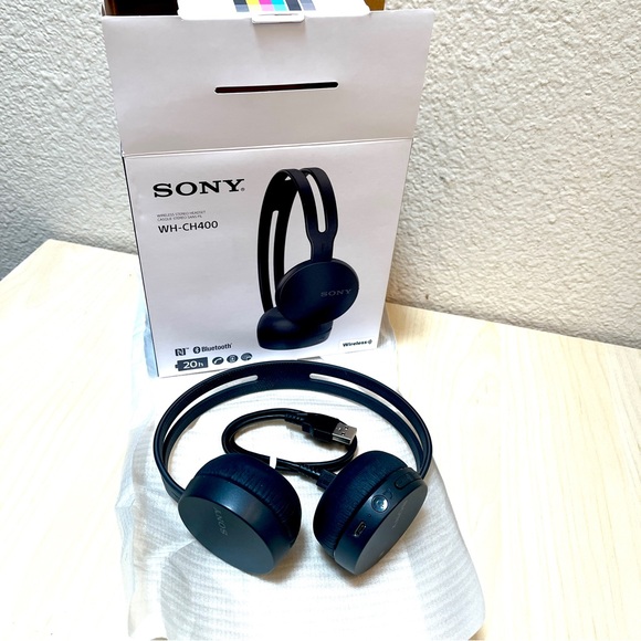 HeadPhones SONY WH-CH400. NIB/New. Black. Wireless Bluetooth. - Picture 2 of 15